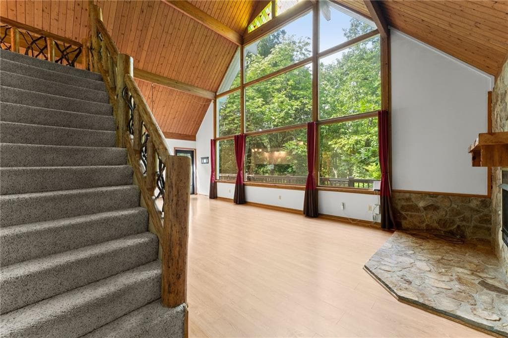 4 bedroom, 3 bathroom, 2,145 sq ft single family residence for sale at 318 Horseshoe Lane, Dahlonega, GA 30533 — photo 10