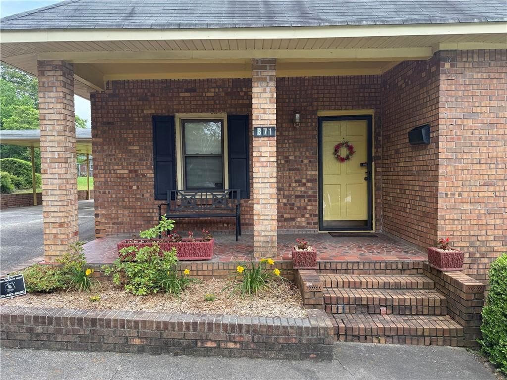 3 bedroom, 2 bathroom, 1,292 sq ft single family residence for sale at 871 Malcom Street, Conyers, GA 30012 — photo 4