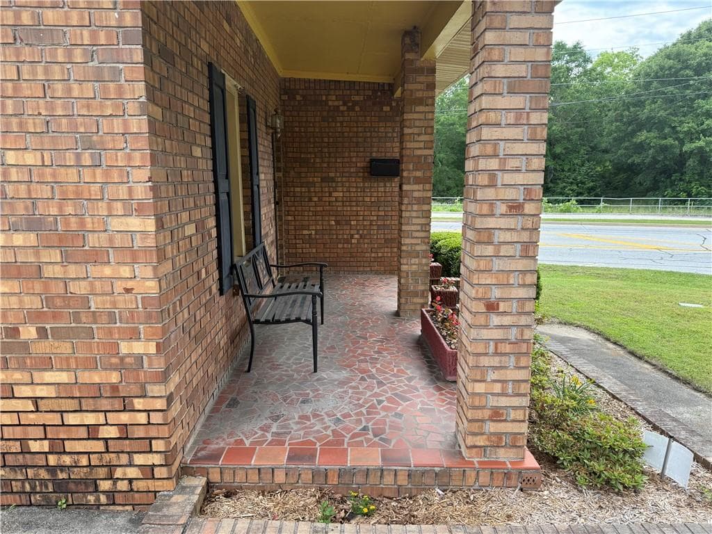 3 bedroom, 2 bathroom, 1,292 sq ft single family residence for sale at 871 Malcom Street, Conyers, GA 30012 — photo 6