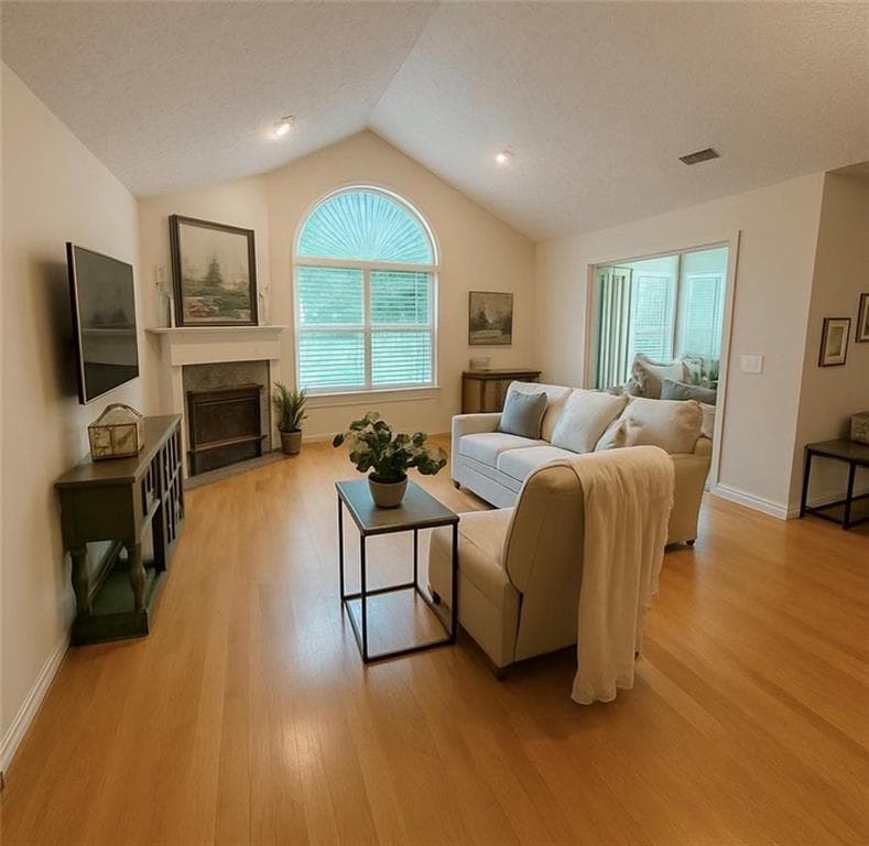 2 bedroom, 2 bathroom, 1,747 sq ft condominium under contract at 3416 Old Due West Road 15, Marietta, GA 30064 — photo 3