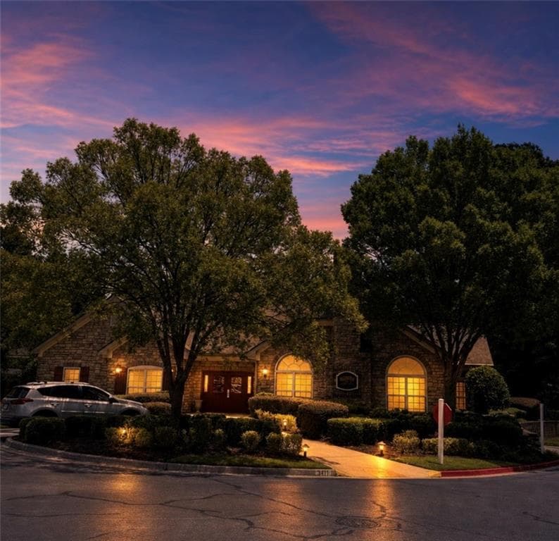 2 bedroom, 2 bathroom, 1,747 sq ft condominium under contract at 3416 Old Due West Road 15, Marietta, GA 30064 — photo 2