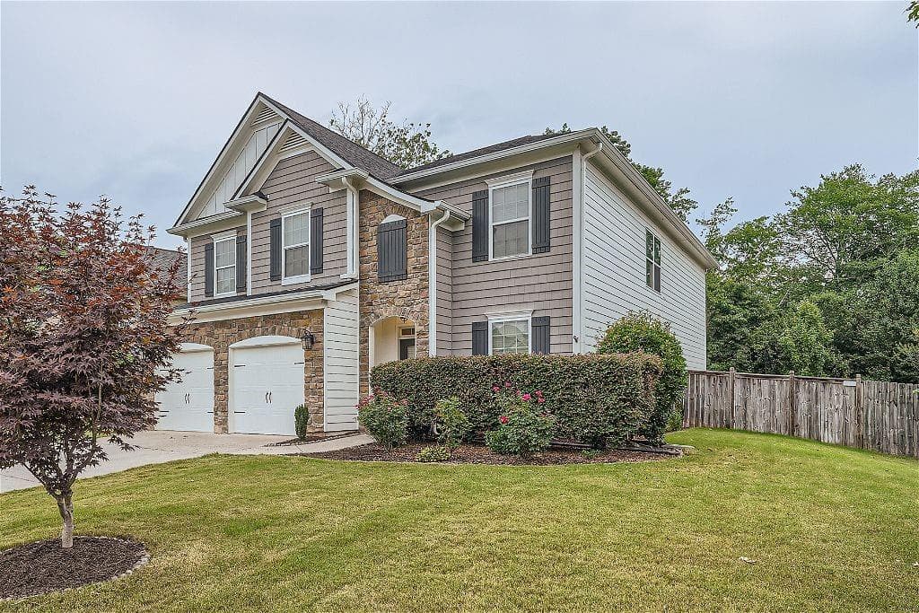 4 bedroom, 4 bathroom, 3,155 sq ft single family residence for rent at 5080 Skylark Creek Court, Cumming, GA 30028 for $2,650 a month — photo 2