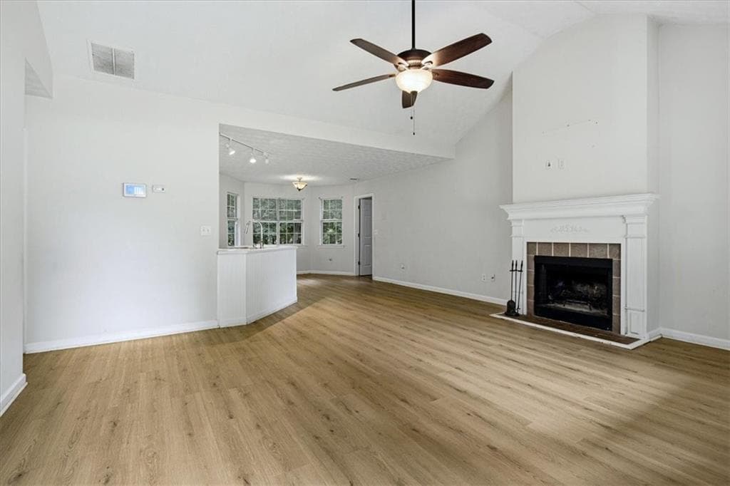 3 bedroom, 2 bathroom, 1,630 sq ft single family residence for sale at 170 Sable Circle, Covington, GA 30016 — photo 3
