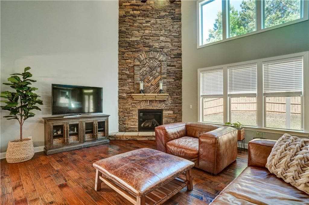 5 bedroom, 4 bathroom single family residence for rent at 633 Leland Parkway, Cumming, GA 30041 for $3,200 a month — photo 10