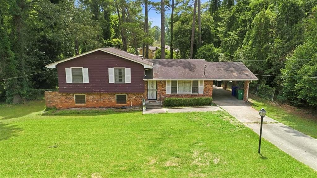 4 bedroom, 2 bathroom, 1,876 sq ft single family residence for sale at 3246 Weslock Circle, Decatur, GA 30034 — photo 1 of 30