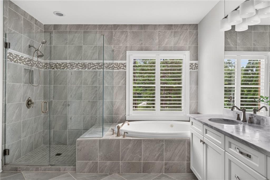 7 bedroom, 6 bathroom, 5,642 sq ft single family residence for sale at 483 McGinnis Way, Milton, GA 30004 — photo 3
