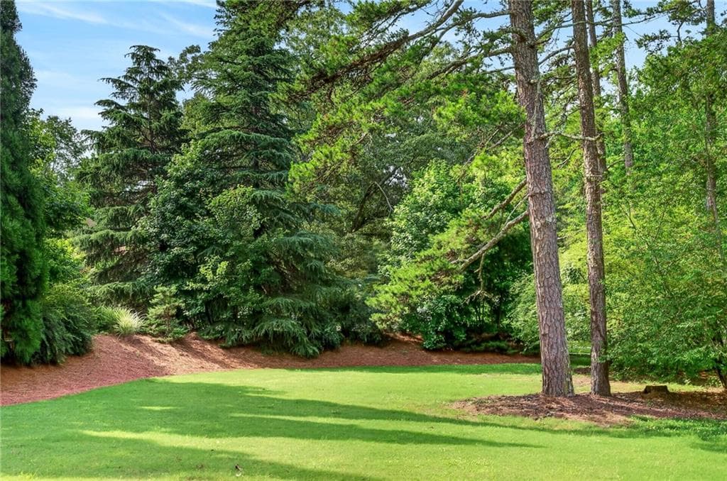 7 bedroom, 6 bathroom, 5,642 sq ft single family residence for sale at 483 McGinnis Way, Milton, GA 30004 — photo 4
