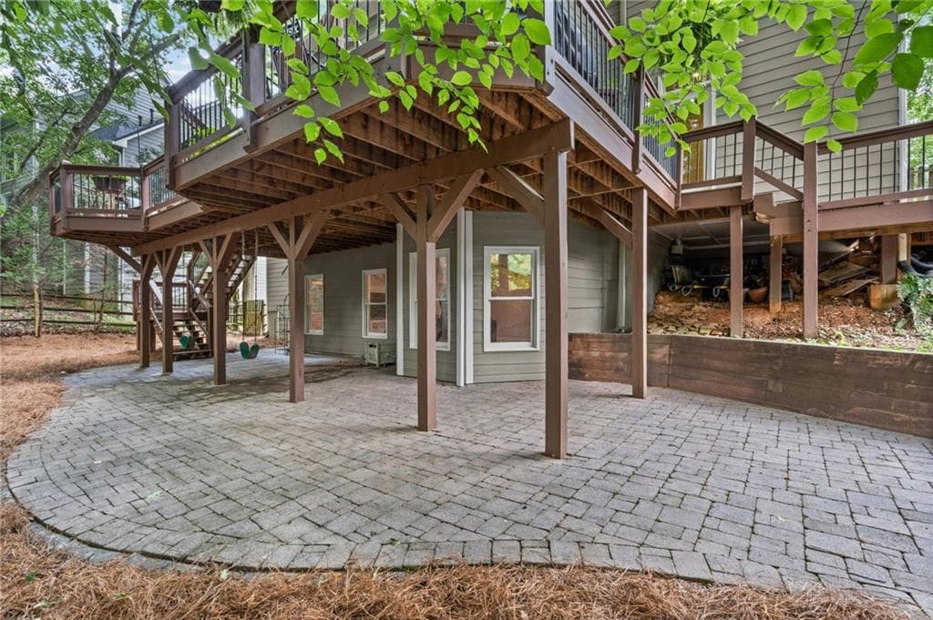 5 bedroom, 4 bathroom, 4,126 sq ft single family residence for sale at 10565 Cauley Creek Drive, Johns Creek, GA 30097 — photo 7