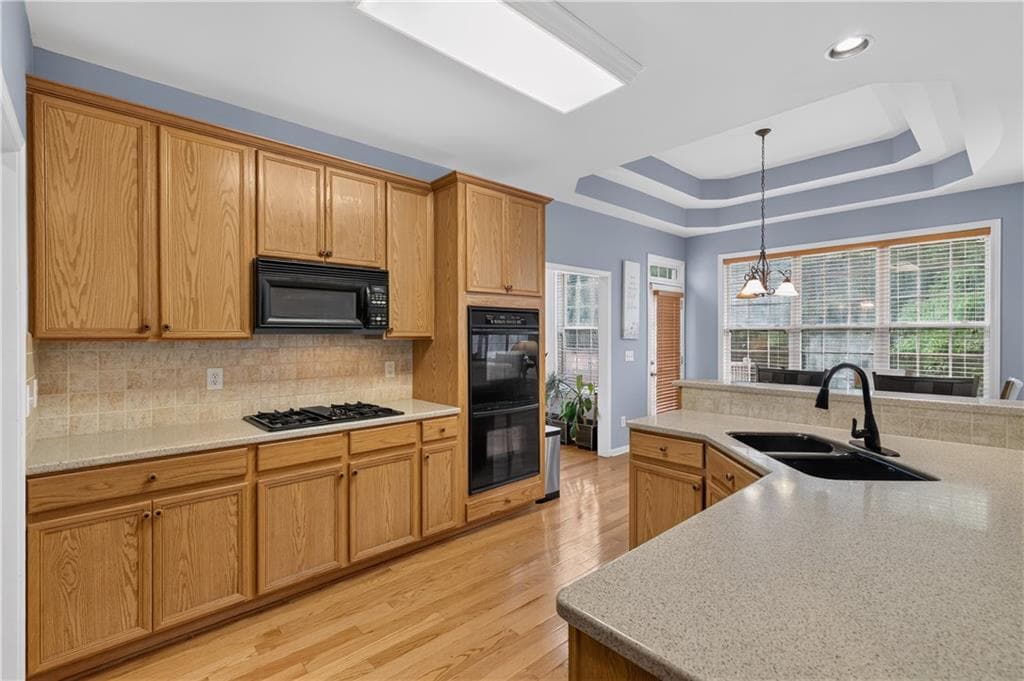 7 bedroom, 5 bathroom, 4,748 sq ft single family residence for sale at 3273 Thornecreek Drive, Douglasville, GA 30135 — photo 10