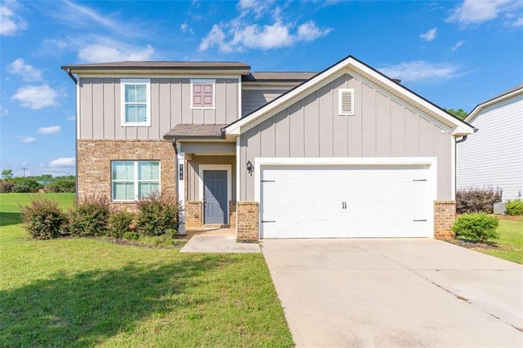 4 bedroom, 3 bathroom, 2,468 sq ft single family residence under contract at 308 Jade Laurel Lane, Locust Grove, GA 30248