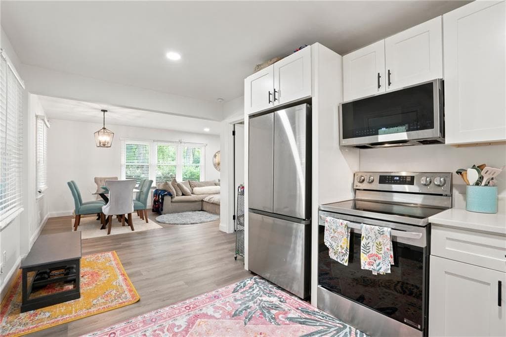 3 bedroom, 1 bathroom, 1,130 sq ft single family residence for sale at 581 Meadowbrook Drive, Marietta, GA 30067 — photo 7