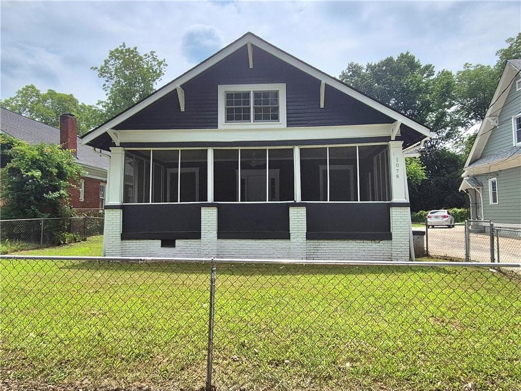 4 bedroom, 2 bathroom, 2,268 sq ft single family residence for sale at 1078 Arlington Avenue, Atlanta, GA 30310 — photo 2