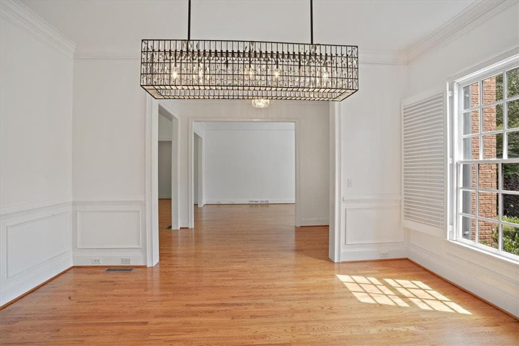 5 bedroom, 5 bathroom, 3,867 sq ft single family residence for sale at 2797 Payton Oaks Drive, Atlanta, GA 30345 — photo 6