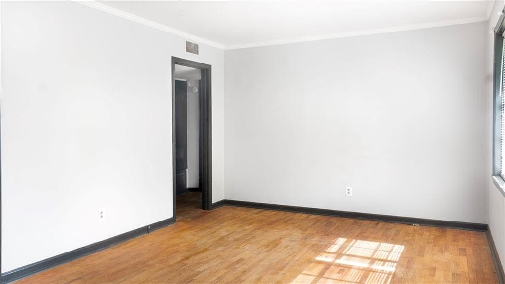 2 bedroom, 1 bathroom, 1,091 sq ft single family residence under contract at 423 Branham Avenue, Rome, GA 30161 — photo 6