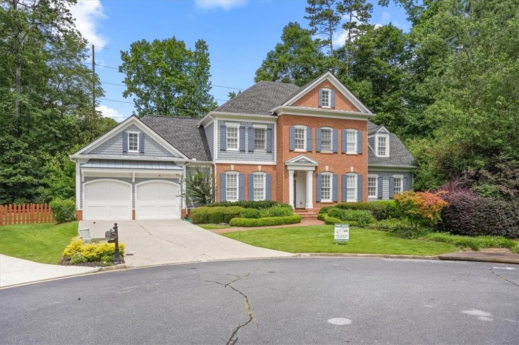 5 bedroom, 5 bathroom, 3,867 sq ft single family residence for sale at 2797 Payton Oaks Drive, Atlanta, GA 30345 — photo 2