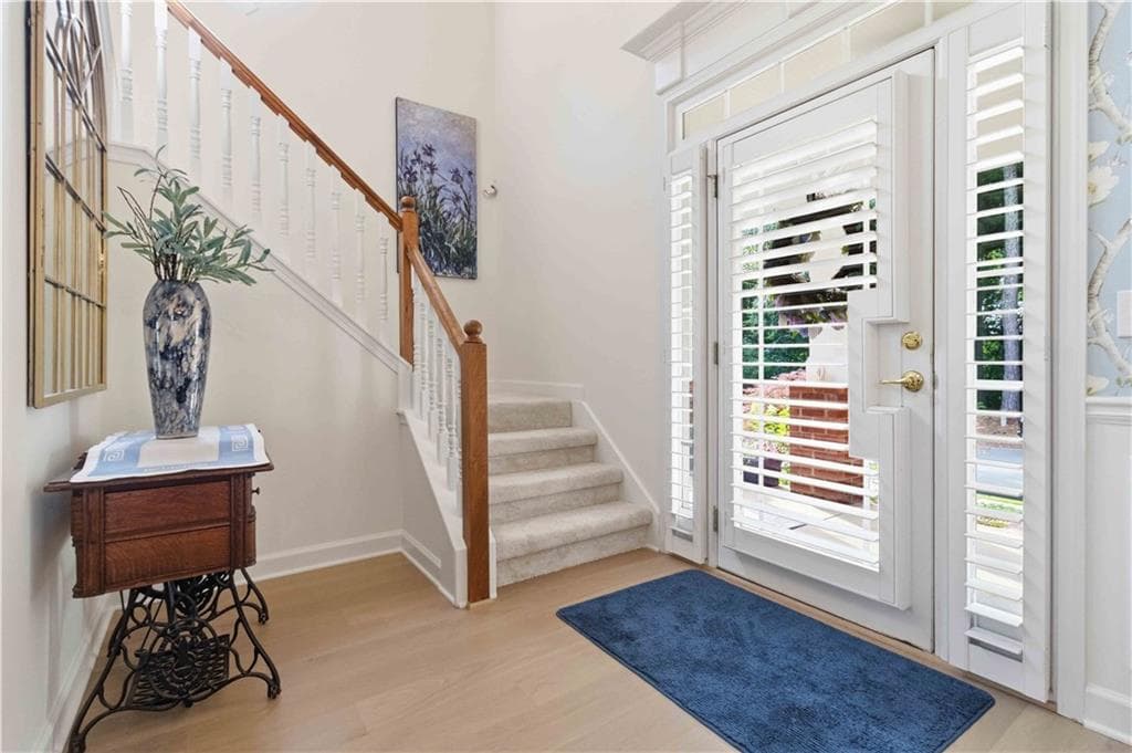 3 bedroom, 3 bathroom, 2,279 sq ft single family residence for sale at 589 Jackson Street, Suwanee, GA 30024 — photo 4
