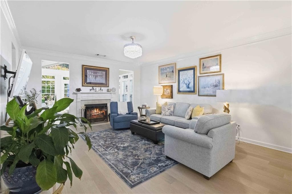 3 bedroom, 3 bathroom, 2,279 sq ft single family residence for sale at 589 Jackson Street, Suwanee, GA 30024 — photo 7