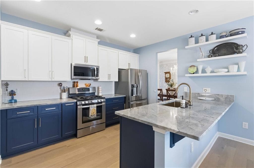 3 bedroom, 3 bathroom, 2,279 sq ft single family residence for sale at 589 Jackson Street, Suwanee, GA 30024 — photo 8