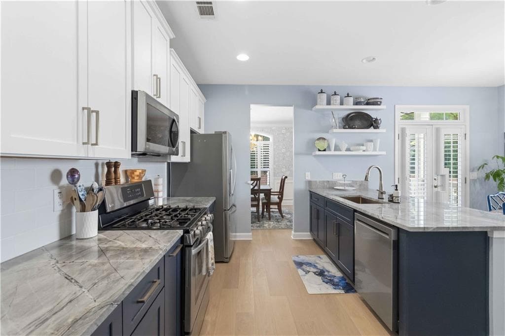 3 bedroom, 3 bathroom, 2,279 sq ft single family residence for sale at 589 Jackson Street, Suwanee, GA 30024 — photo 9