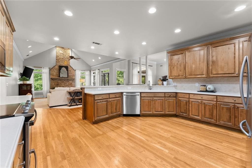 5 bedroom, 4 bathroom, 4,712 sq ft single family residence for sale at 3365 Greenside Court, Dacula, GA 30019 — photo 8