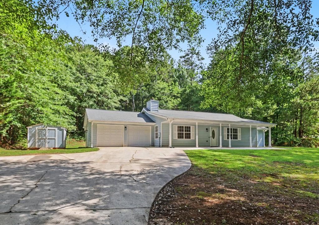 3 bedroom, 2 bathroom, 1,438 sq ft single family residence sold at 338 Hunters Run, Jefferson, GA 30549