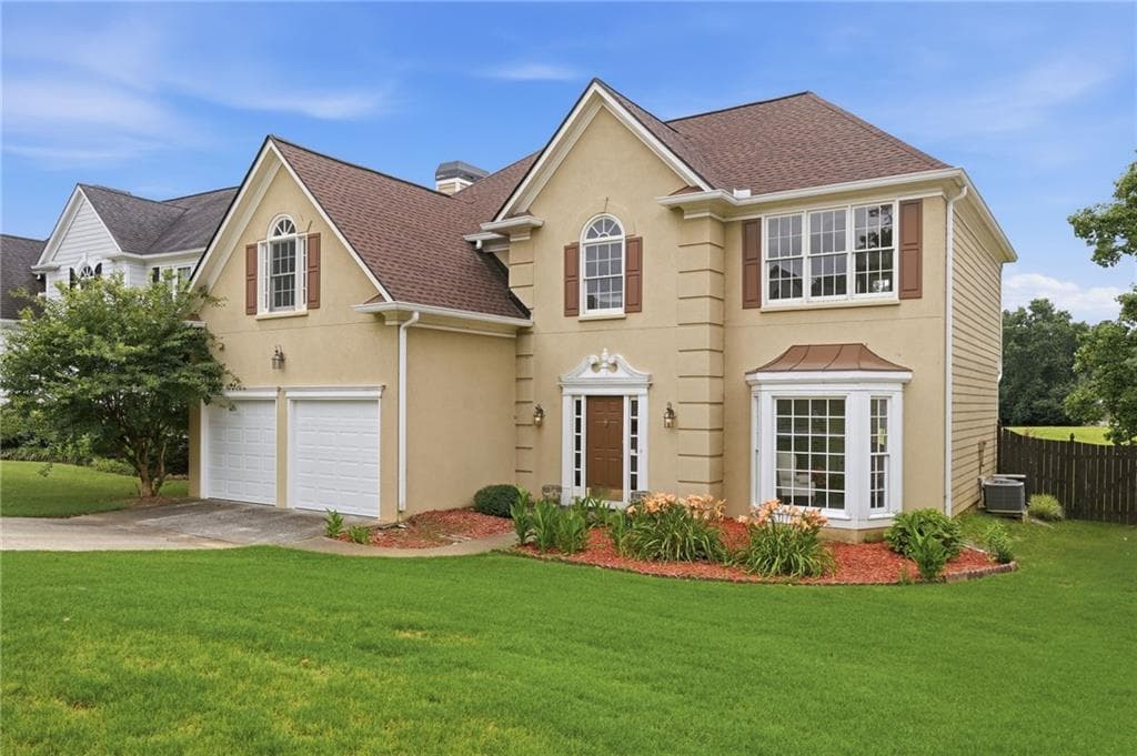 4 bedroom, 3 bathroom, 2,544 sq ft single family residence under contract at 3840 Longlake Drive, Duluth, GA 30097 — photo 2