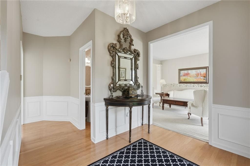 4 bedroom, 3 bathroom, 2,544 sq ft single family residence under contract at 3840 Longlake Drive, Duluth, GA 30097 — photo 5