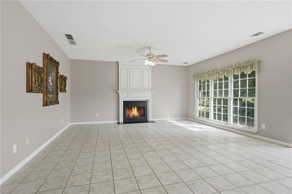 4 bedroom, 3 bathroom, 2,544 sq ft single family residence under contract at 3840 Longlake Drive, Duluth, GA 30097 — photo 8