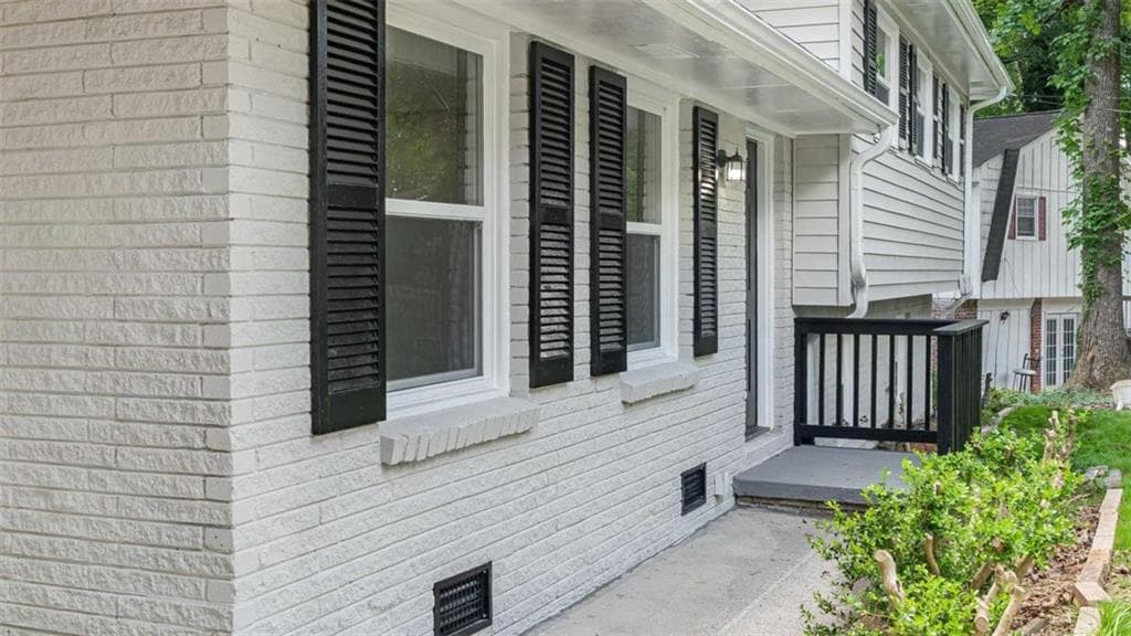 4 bedroom, 3 bathroom, 1,700 sq ft single family residence for sale at 5678 Deerfield Court, South Fulton, GA 30349 — photo 3
