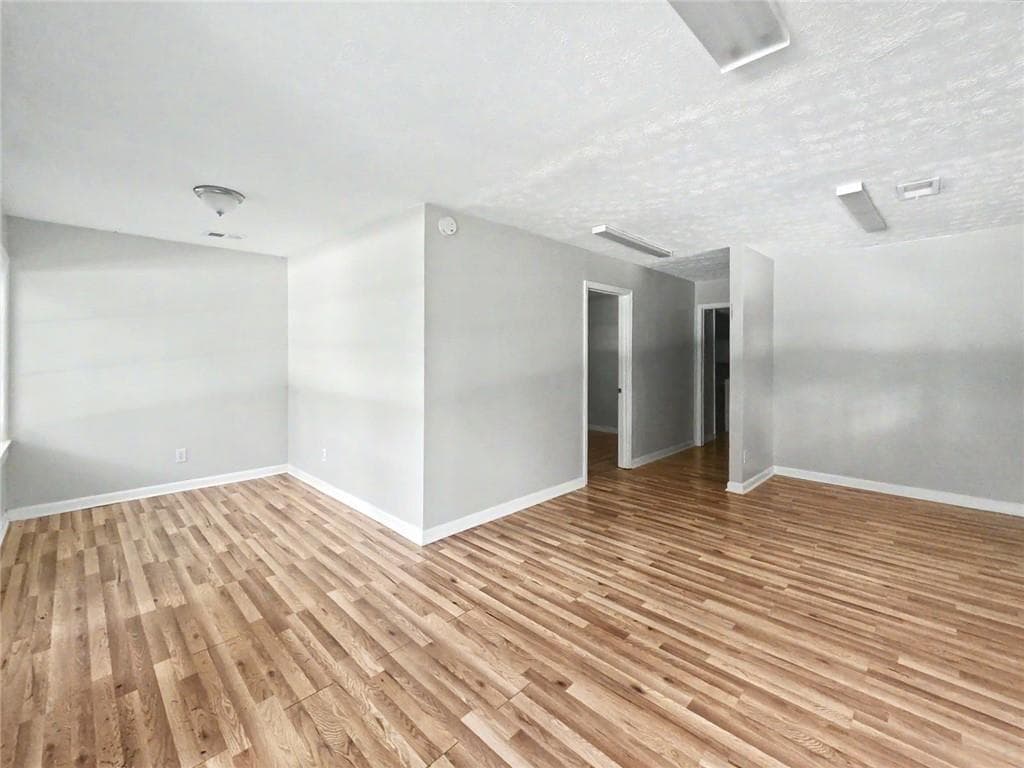 3 bedroom, 2 bathroom, 1,400 sq ft single family residence for sale at 6339B Gaines Ferry Road, Flowery Branch, GA 30542 — photo 5
