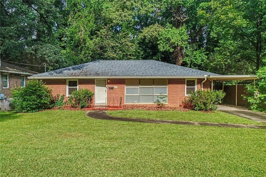 3 bedroom, 1 bathroom, 1,215 sq ft single family residence sold at 2841 Cloverhurst Drive, Atlanta, GA 30344