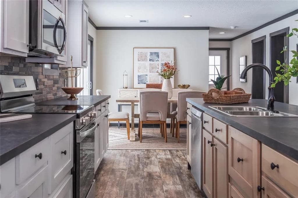 3 bedroom, 2 bathroom, 1,530 sq ft single family residence for sale at 947 Nails Creek Crossing, Royston, GA 30662 — photo 7