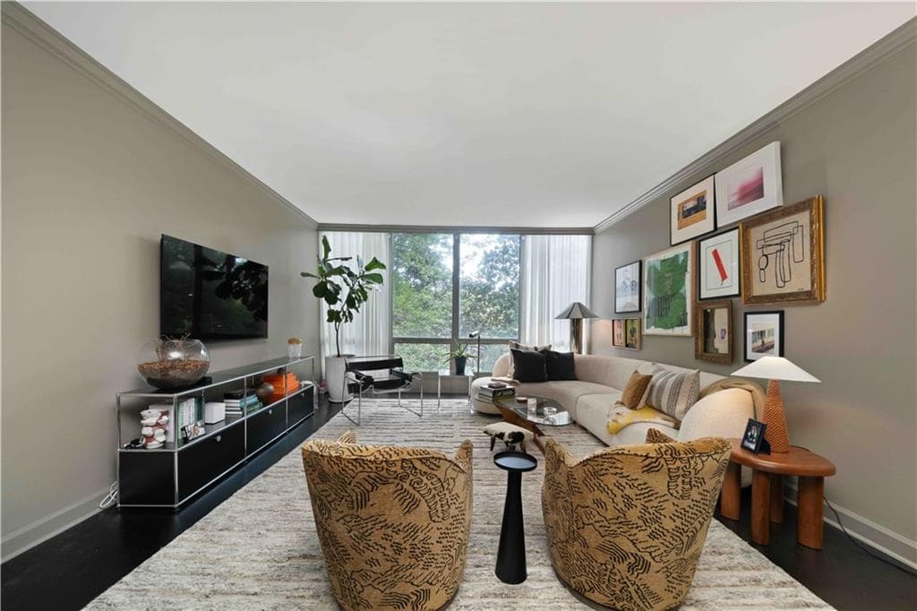 1 bedroom, 2 bathroom, 1,244 sq ft condominium under contract at 2575 Peachtree Road 4H, Atlanta, GA 30305 — photo 6