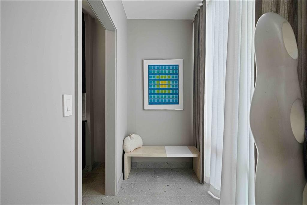 1 bedroom, 2 bathroom, 1,244 sq ft condominium under contract at 2575 Peachtree Road 4H, Atlanta, GA 30305 — photo 10