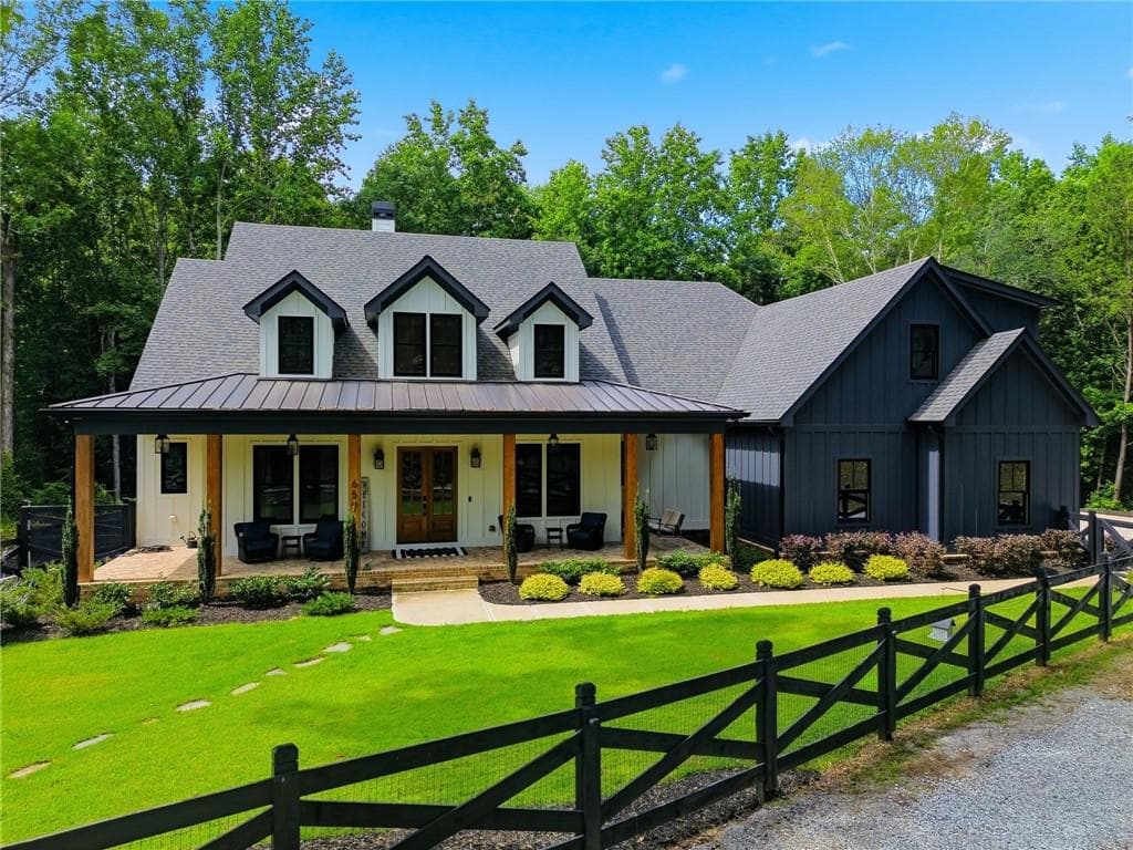 7 bedroom, 7 bathroom, 7,230 sq ft single family residence for sale at 650 Avery Road, Canton, GA 30115 — photo 2