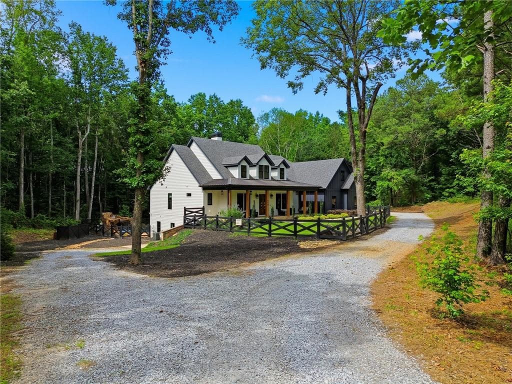 7 bedroom, 7 bathroom, 7,230 sq ft single family residence for sale at 650 Avery Road, Canton, GA 30115 — photo 3