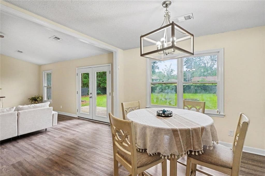 3 bedroom, 2 bathroom, 1,502 sq ft single family residence under contract at 1708 Rosewood Drive, Griffin, GA 30223 — photo 9