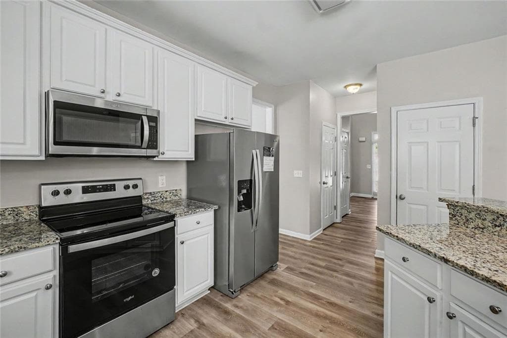 4 bedroom, 4 bathroom, 2,898 sq ft single family residence for sale at 4037 Landmark Drive, Douglasville, GA 30135 — photo 2