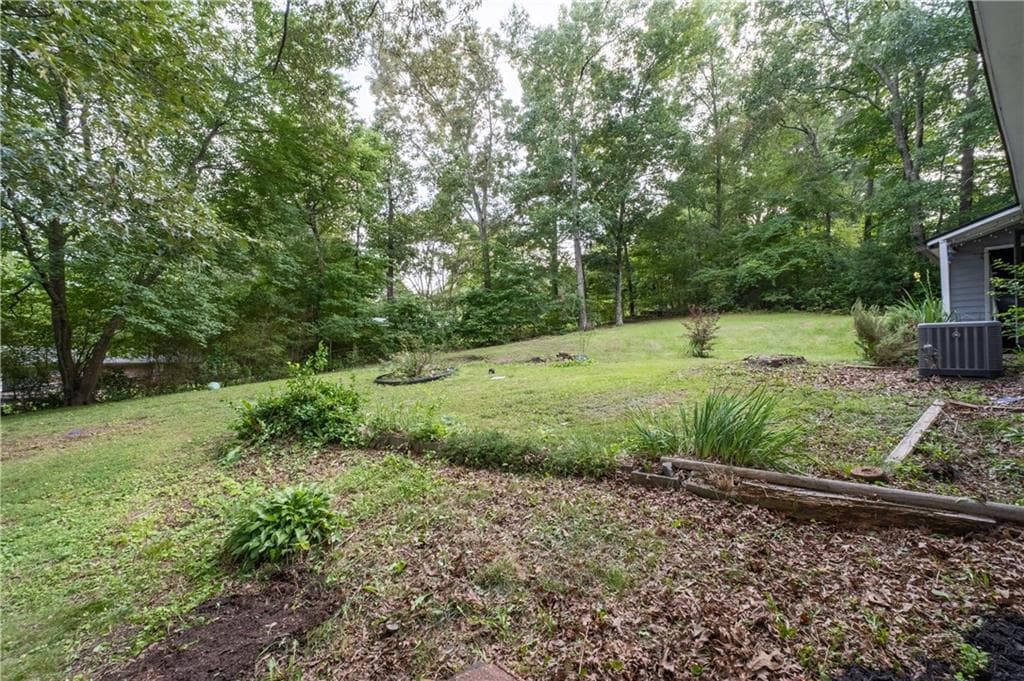 4 bedroom, 3 bathroom, 1,416 sq ft single family residence under contract at 31 Rock Fence Circle, Cartersville, GA 30121 — photo 7