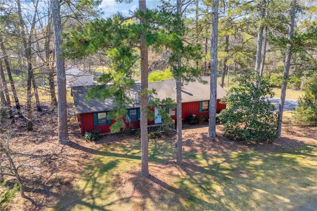 3 bedroom, 2 bathroom, 1,224 sq ft single family residence for sale at 185 Live Oak Place, Athens, GA 30606 — photo 3