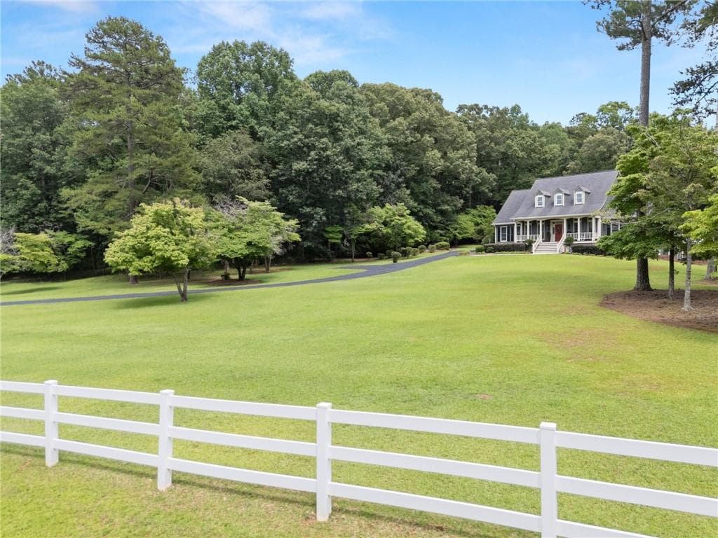 5 bedroom, 6 bathroom, 4,526 sq ft single family residence for sale at 924 James Powers Road, Monroe, GA 30656 — photo 8