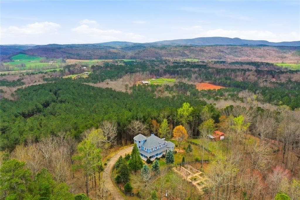 4 bedroom, 4 bathroom, 3,900 sq ft single family residence for sale at 980 Cowart Mountain Trail, Waleska, GA 30183 — photo 6