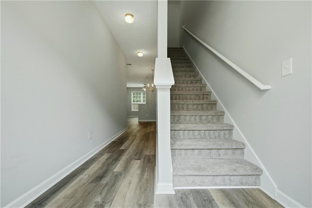 3 bedroom, 3 bathroom, 1,594 sq ft townhouse for sale at 1622 Jackson Way, Atlanta, GA 30318 — photo 2