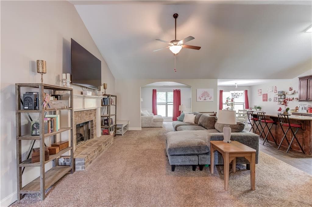 4 bedroom, 3 bathroom, 2,267 sq ft single family residence under contract at 154 Rolling Oaks Lane, Colbert, GA 30628 — photo 5