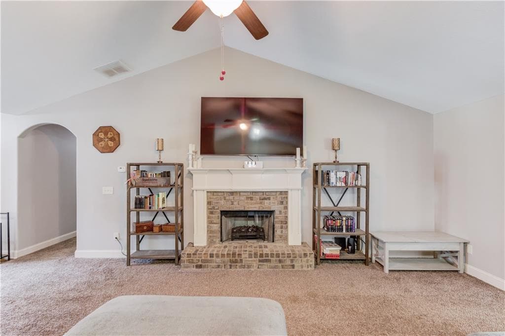 4 bedroom, 3 bathroom, 2,267 sq ft single family residence under contract at 154 Rolling Oaks Lane, Colbert, GA 30628 — photo 6