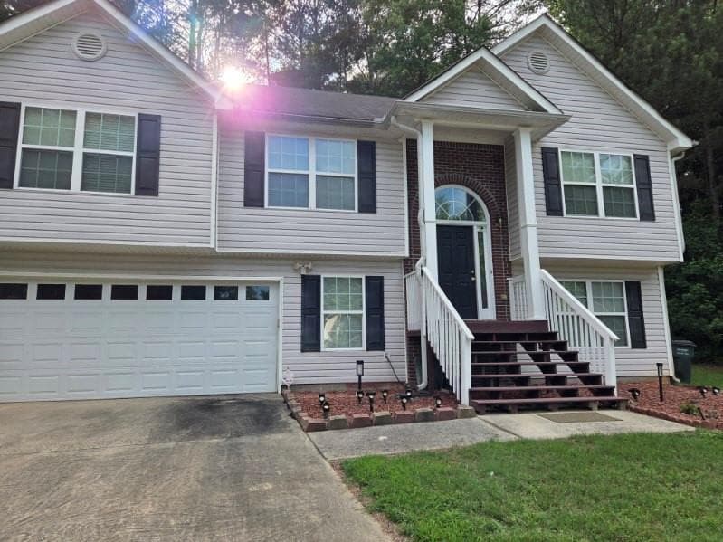 4 bedroom, 3 bathroom, 1,981 sq ft single family residence sold at 3975 Crestwater Lane, Snellville, GA 30039