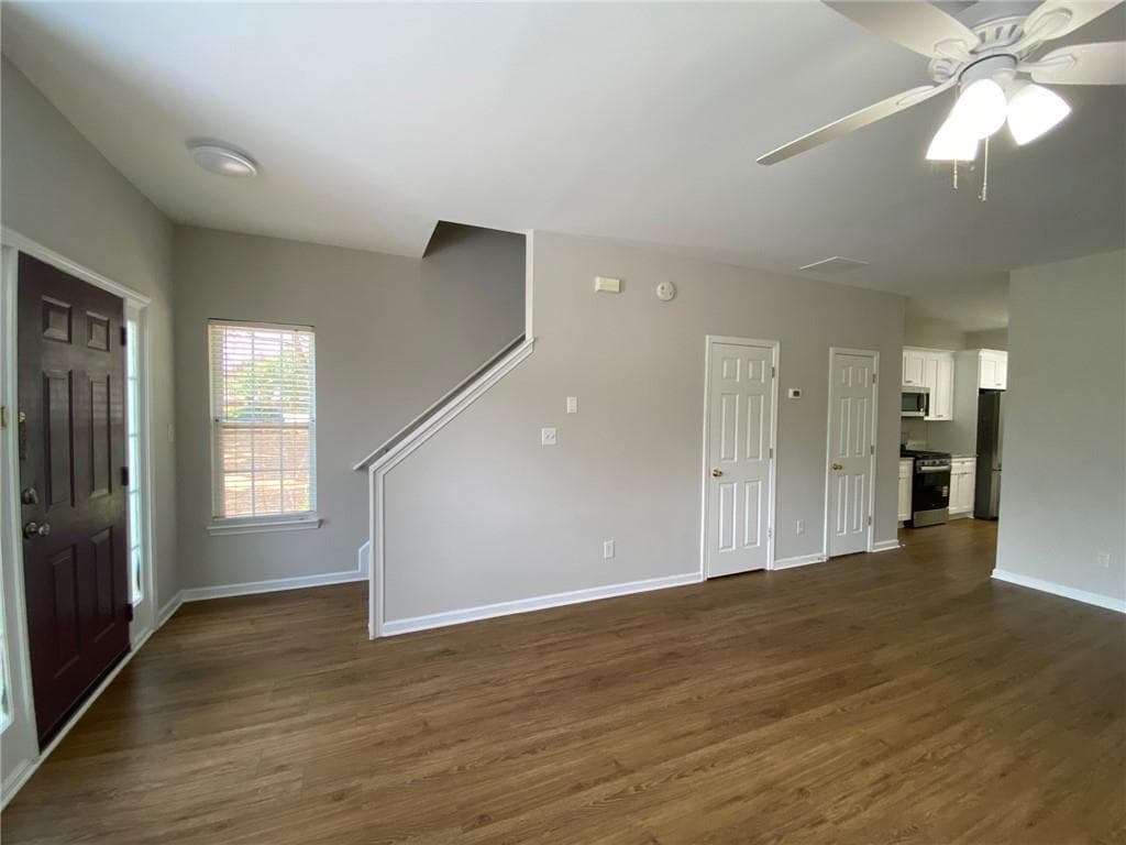 2 bedroom, 3 bathroom, 1,498 sq ft townhouse for rent at 677 Kenridge Drive, Suwanee, GA 30024 for $1,850 a month — photo 4
