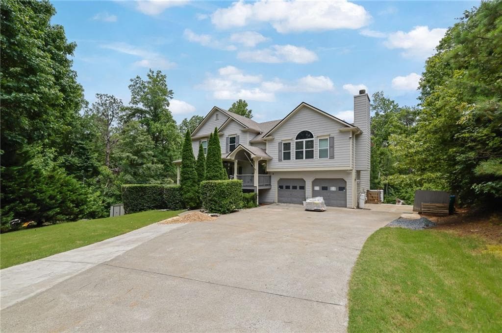 4 bedroom, 3 bathroom, 4,630 sq ft single family residence for rent at 902 Whistler Lane, Canton, GA 30114 for $3,200 a month — photo 2