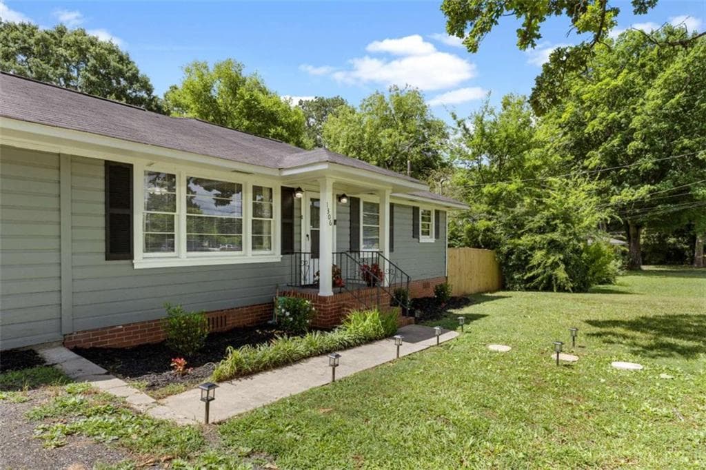 3 bedroom, 1 bathroom, 1,656 sq ft single family residence under contract at 1306 Calhoun Avenue, Rome, GA 30161 — photo 8