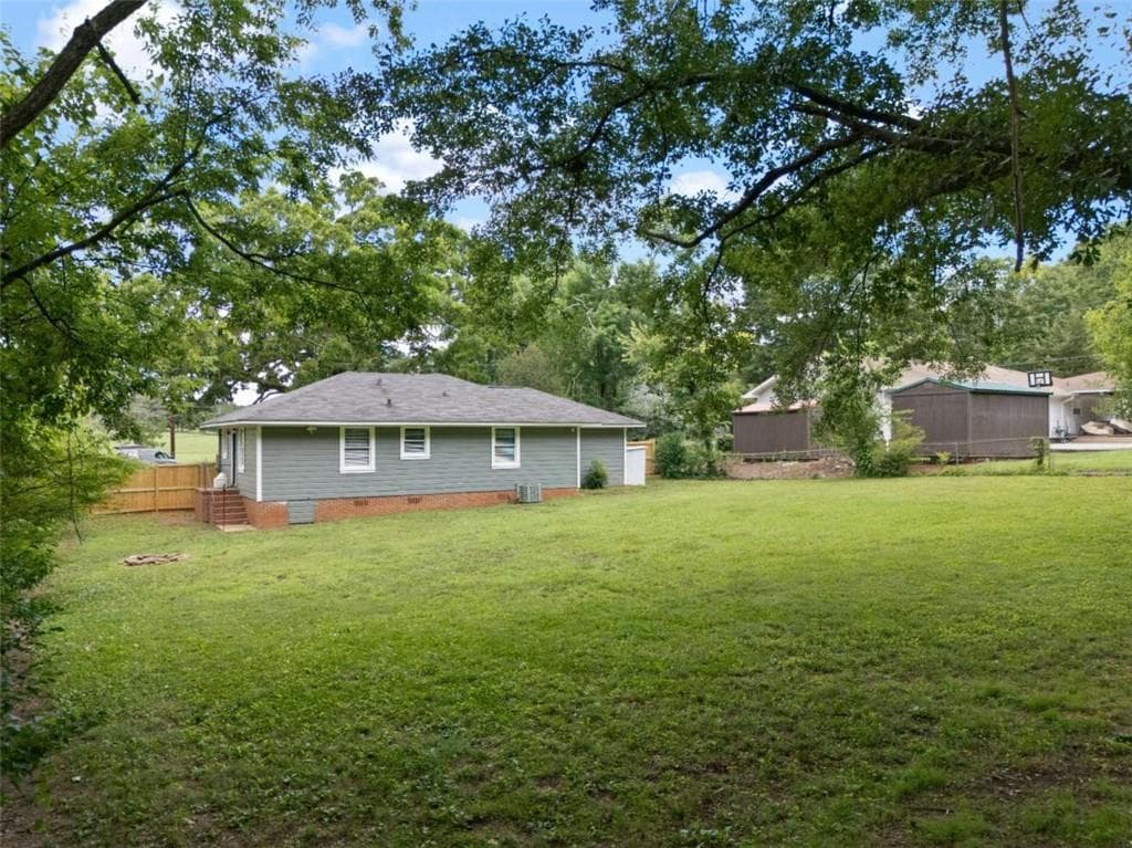 3 bedroom, 1 bathroom, 1,656 sq ft single family residence under contract at 1306 Calhoun Avenue, Rome, GA 30161 — photo 10